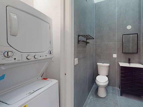 5th image of 42 Livingston St #2