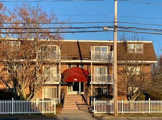 92 Beacon St APT 10, Lawrence, MA 01843