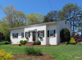 3553 View Ave, Roanoke, VA 24018