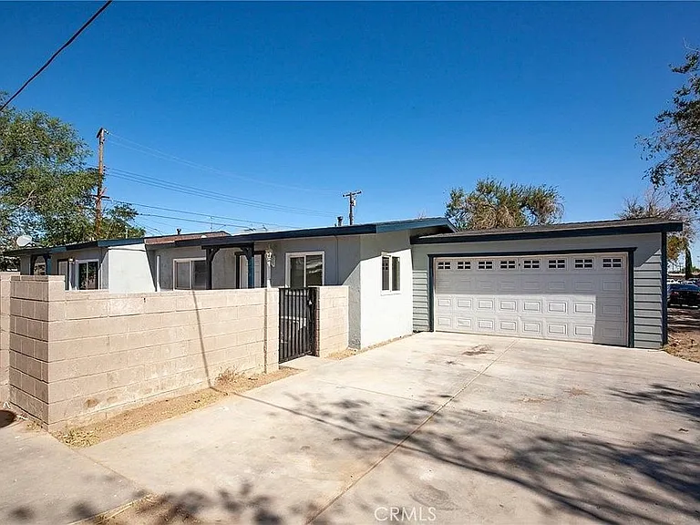Corkwood Ave — Photo 9