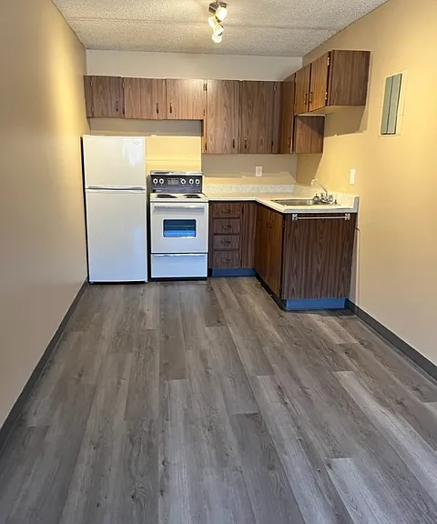 1940 9th Ave N #1 — Photo 7
