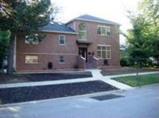 922 E Thacker St, Des Plaines, IL