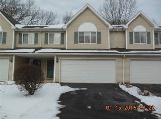 116 Beacon Dr, Hobart, IN 46342