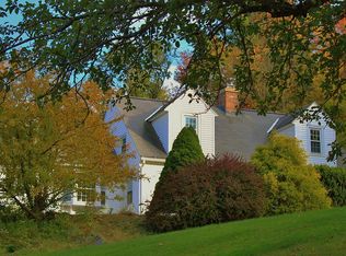 226 Hopper Rd, Williamstown, MA 01267