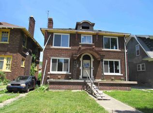 576 Chalmers St, Detroit, MI 48215