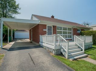 153 W Park Dr, Lombard, IL 60148