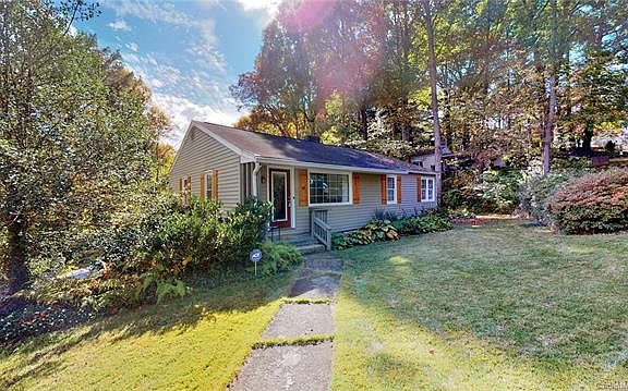 3rd image of 92 Fairway Dr