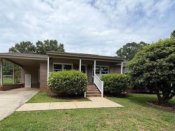 2nd image of 328 Pinehurst Dr