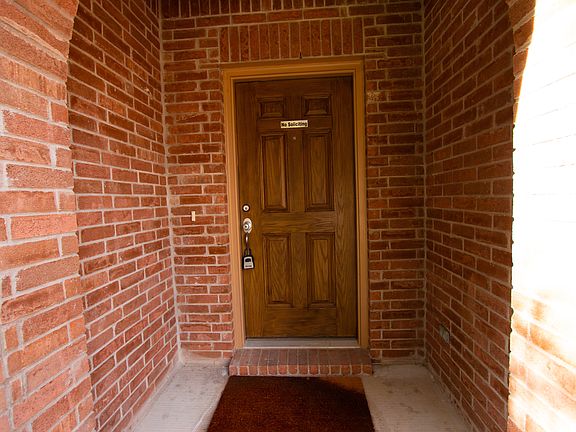 3rd image of 3013 Aspen Way