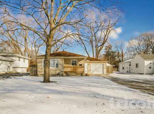 25 N Iowa Ave, Addison, IL 60101