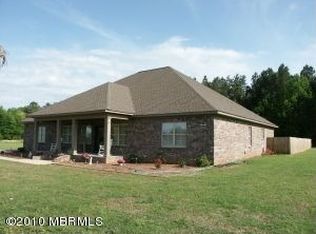 10689 Clearwater Trl, Collinsville, MS 39325