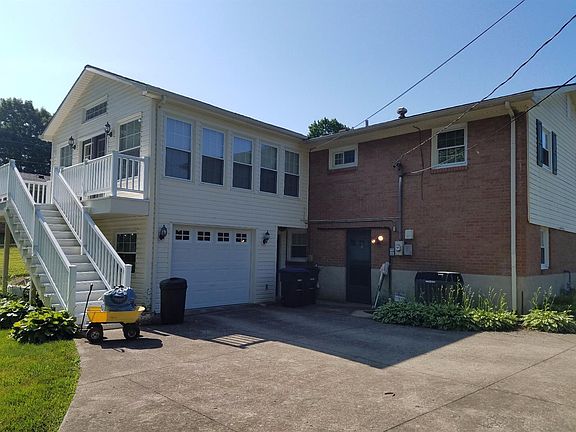 3rd image of 224 Woodhill Ln