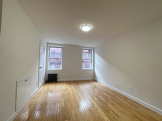 3rd image of 60 W 8th St APT 3B