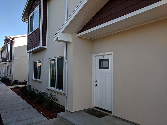 3rd image of 21709 Meekland Ave Unit C