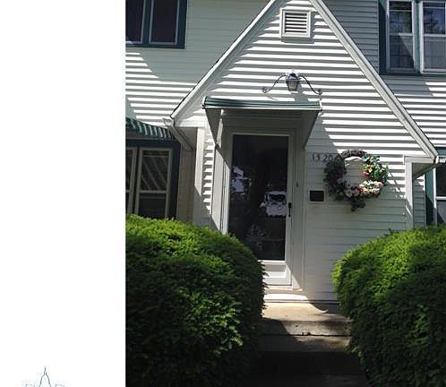 2nd image of 1520 W Shiawassee St