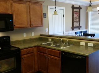 137 Rossburg Dr, Calera, AL 35040