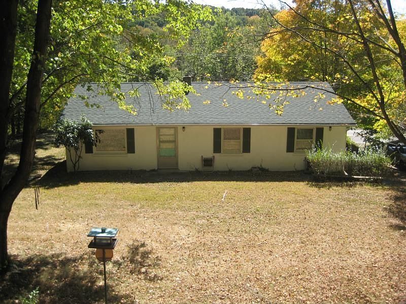 2nd image of 218 Newton Swartswood Rd