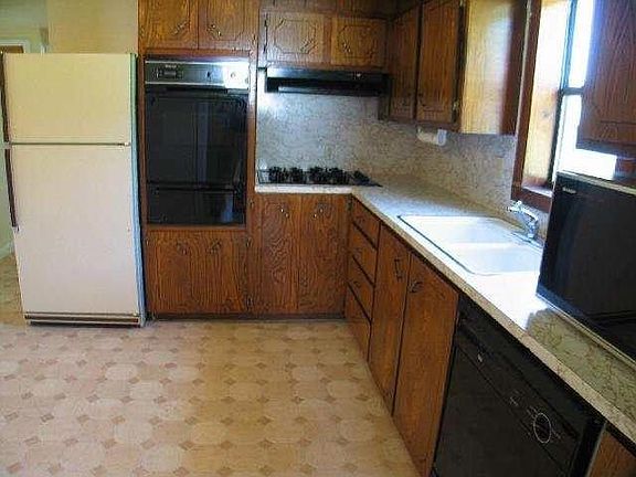 2nd image of 516 E 15th Ave