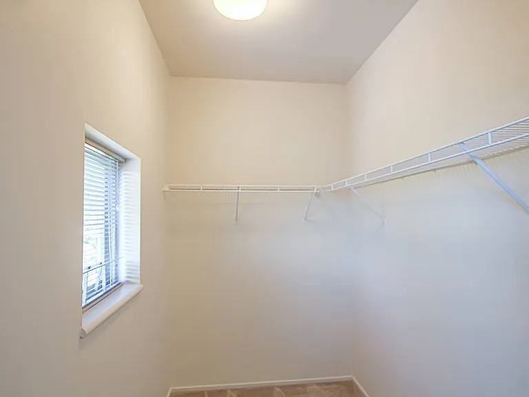 Saffron Apartments — Photo 33