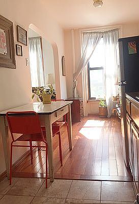 1st image of 290 Saint James Pl APT 3R