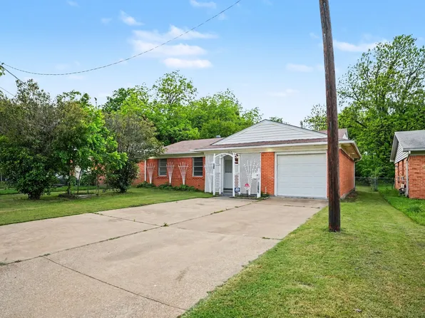 813 NE 32nd St, Grand Prairie, TX 75050