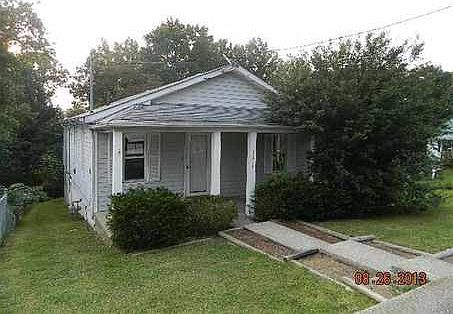 1st image of 1214 Woodland Ave