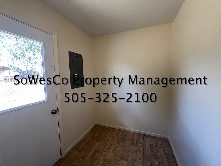 2408 Hutton Ave — Photo 11