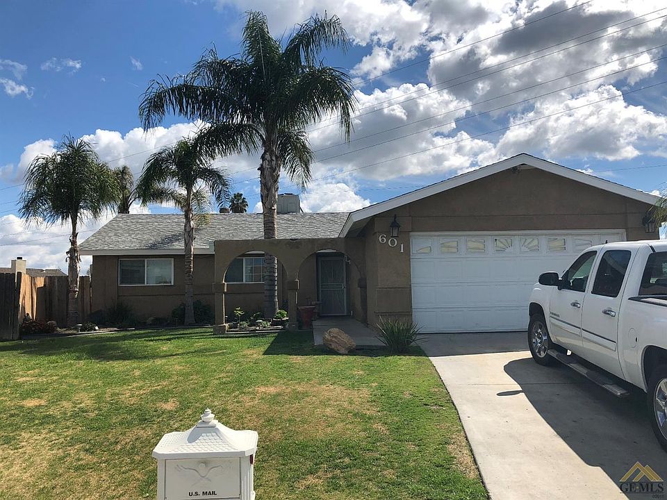 2nd image of 601 Deanna Way