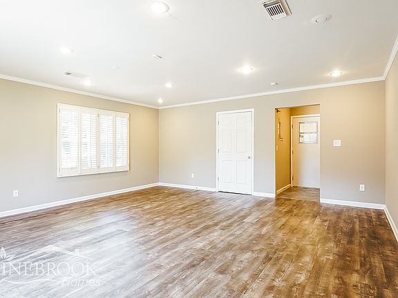5th image of 1700 Montrose Dr
