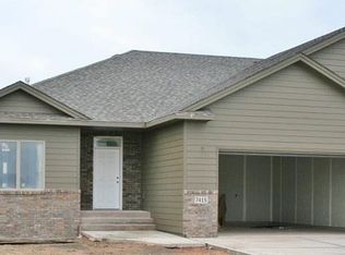 7415 Grand Arbor Ct, Sioux Falls, SD 57108
