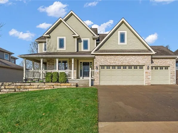 1119 Sawhill Dr, Lawrence, KS 66049