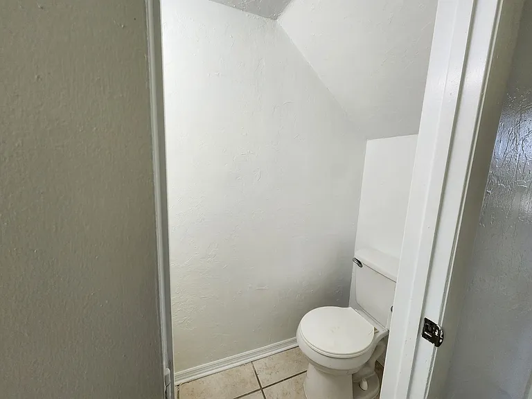 3862 Madison Ave Units 1-4 — Photo 5
