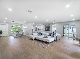 164 SW 7th Ter, Boca Raton, FL 33486