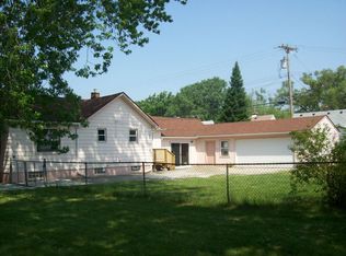 33946 Winslow St, Wayne, MI 48184