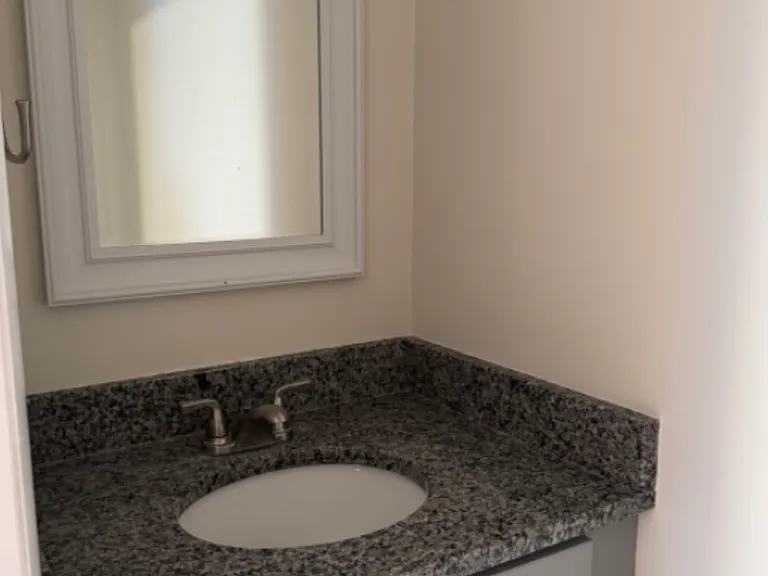 34 Pleasant St #B — Photo 1