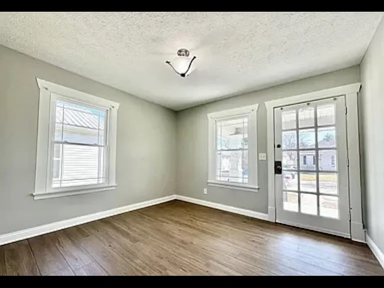 1509 Lincoln Ave — Photo 5