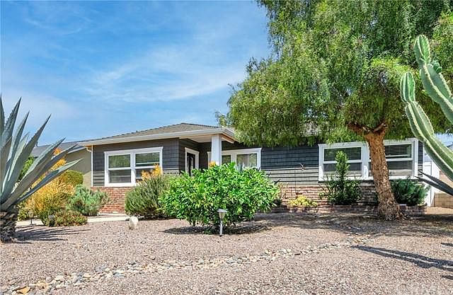 1st image of 2922 Perkins Ln