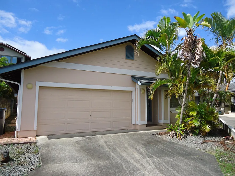 95-1056 Puukoa St #107