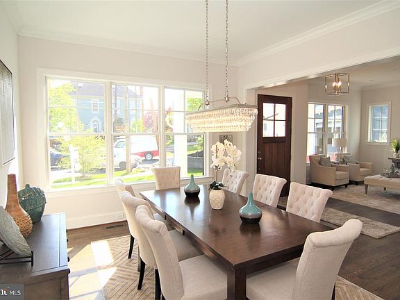 5th image of 5202 Belvoir Dr