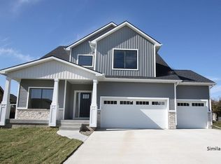2800 Sunflower Dr, Waukee, IA 50263