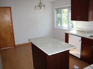 10549 Austin Ave APT 2, Chicago Ridge, IL 60415