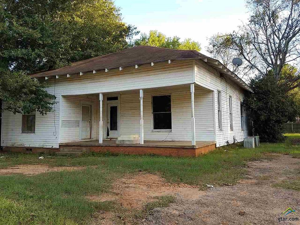 1st image of 825 Henderson St