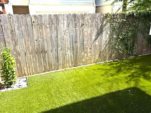 5018 Dickson St — Photo 33
