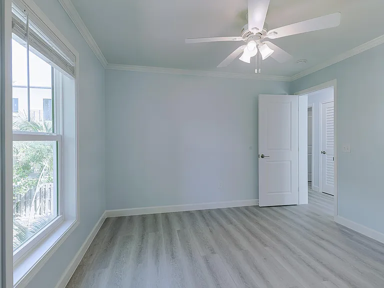 224 W Seaview Dr — Photo 16