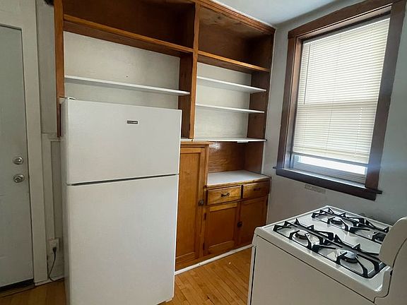 2nd image of 4602 N Kildare Ave #1E