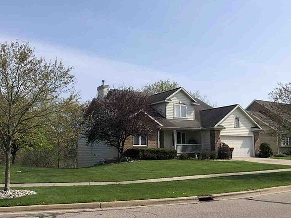 3rd image of 615 N Cedar Run Ct
