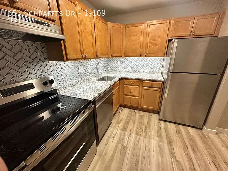 353 Schraffts Dr #1-109 — Photo 1