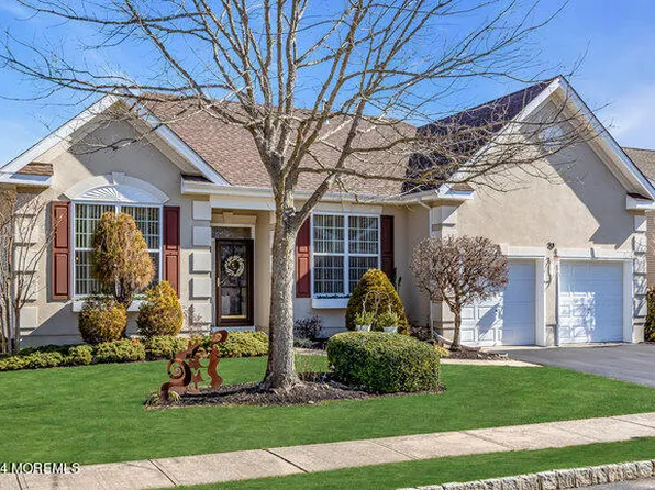 33 Pond View Circle, Barnegat, NJ 08005
