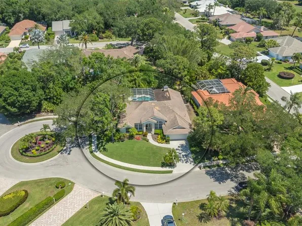 6615 Hunter Combe Xing, University Park, FL 34201