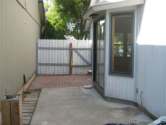 3rd image of 6104 N River Glen Pl